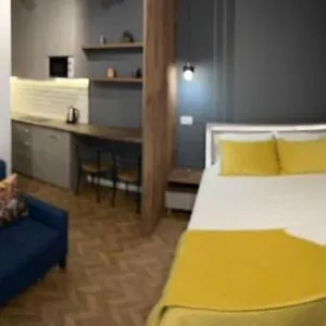  Alloggio in famiglia Florent's Superb Studio, Free Parking & Garden!!